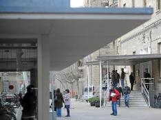El desempleo de universitarios crece hasta el 13% en Aragón