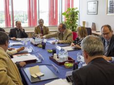 Reunión de los alcaldes de Peralta, Berbegal, Villanueva, la DGA, y los obispos