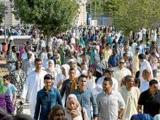 Cerca de 5.000 musulmanes despidieron el Ramadán ayer en el centro deportivo La Granja.