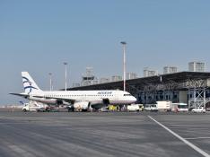 Grecia liberaliza los 14 aeropuertos regionales, que gestionará la alemana Fraport