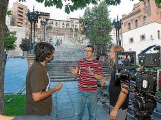 Miguel Ángel Lamata daba instrucciones ayer a los técnicos a los pies de la Escalinata, antes de comenzar el rodaje.