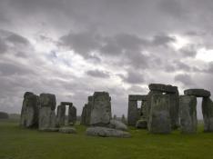 Descubren en el Reino Unido un monumento megalítico cinco veces mayor que el Stonehenge