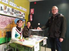 Votación la semana pasada en el colegio San Juan de la Peña de Jaca.