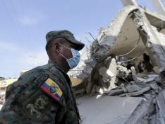 Los muertos por el terremoto en Ecuador alcanzan ya casi el medio millar