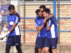 Rico abraza a Lanzarote en su regreso al Real Zaragoza
