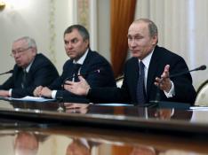 Putin propone a ideólogo del Kremlin Volodin para presidir la Duma estatal