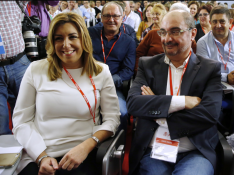 El Comité Federal del PSOE decide sobre el voto a Rajoy. En la imagen, Susana Díaz y Javier Lambán.