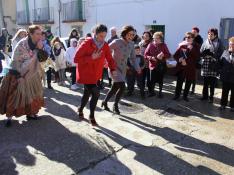 En Grañén, la alcaldesa ha dado la salida de cada carrera de rosca.