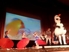 Más de 1.500 personas se emocionan con el musical de 'Frozen' de la escuela de la 'Ball'.