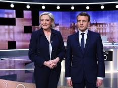 Le Pen y Macron, antes del debate de este miércoles.
