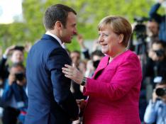 Macron y Merkel se reúnen este lunes en Berlín.