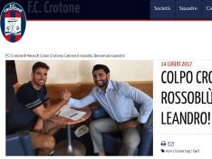 Portada de la página web del Crotone en la que se anuncia el fichaje del exzaragocista Cabrera por el club italiano.