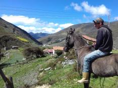 Venezuela, fuera de foco: Un campesino andino, en la carretera trasandina.