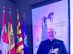 Los sorianos en Zaragoza entregan su máxima distinción al arzobispo Jiménez