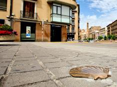 Una de las conchas colocadas en las calles de Tarazona.