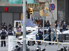 Trece personas murieron en el ataque a las Ramblas, en Barcelona.