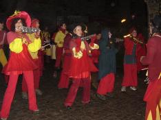 Comparsa festiva durante la celebración del  Carnaval de Ansó.