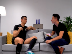 Un momento de la entrevista de Fred, humorista brasileño, y Cristiano Ronaldo.