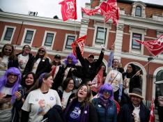 Trabajadoras de Madrid participan en los paros parciales del Día de la Mujer.