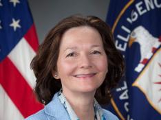 Gina Haspel, primera mujer en dirigir la CIA y vinculada a casos de tortura
