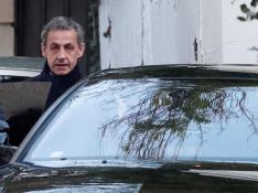 Acaba el interrogatorio bajo detención del expresidente de Francia Nicolas Sarkozy
