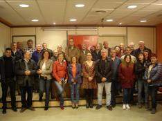 La nueva Ejecutiva Local del PSOE de Teruel, en la sede del partido.