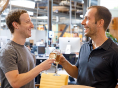Mark Zuckerberg, fundador de Facebook y el jacetano Javier Oliván.