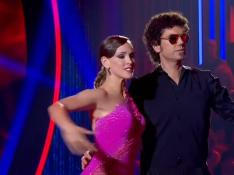 La bailarina Sara Baudín, con Paco Ibáñez, el Hombre de Negro, este martes en 'Bailando con las estrellas'