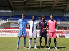 Presentación de las equipaciones del Huesca en la temporada 2015/2016.