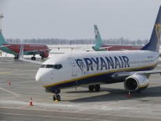 Las tripulaciones de cabina de Ryanair estudian ir a la huelga este verano