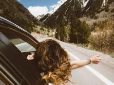 Alquiler un coche durante las vacaciones permite conocer lugares más desconocidos y moverse con más libertad.