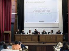 Jornada de debate sobre las tareas escolares celebrada en el IES Corona de Aragón de Zaragoza el pasado diciembre.