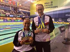 Teresa y María con las medallas conquistadas en la cita continental celebrada en Dublín