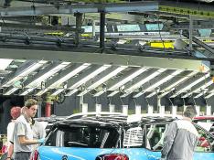 La negociación pendiente del quinto turno marca la vuelta al trabajo en Opel Figueruelas
