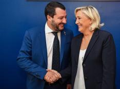 Salvini y Le Pen auguran una "revolución" soberanista para "salvar" Europa