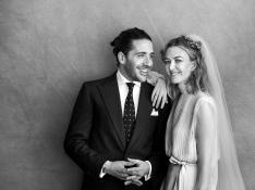 Carlos Torretta y Marta Ortega, en su fotografía oficial de boda.