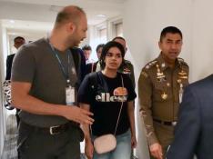 La joven saudí retenida en Bangkok queda bajo la protección de Acnur