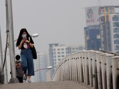 Bangkok combate la contaminación del aire con lluvia artificial