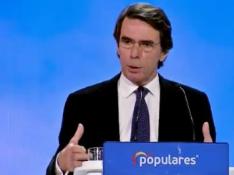 Aznar pide al PP huir del "griterío" y las "políticas estridentes"