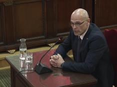 Romeva apela a la "negociación multilateral" y dice que la DUI fue "política"