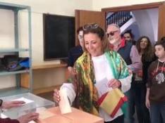 Lourdes Guillén, cabeza de lista de Ciudadanos por Huesca, ya ha despositado su voto