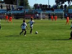 Jóvenes promesas del fútbol aragonés juegan el XI Torneo de San Jorge