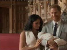 Meghan Markle y el príncipe Harry presentan a su hijo