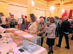 Votación en el Círculo Oscense Elecciones municipales huesca