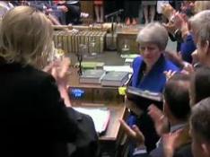 El Parlamento británico ovaciona a Theresa May en su despedida