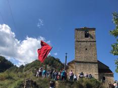 La campana de la iglesia de Jánovas ha vuelto al pueblo  por la fiesta de San Miguel