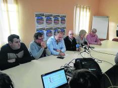 Rueda de prensa de los representantes de los trabajadores ayer en la sede de CC. OO. en Andorra.