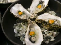 Las ostras son una de las especialidades de Usabi.