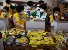 South Korea's Red Cross prepares emergency relief kits amid coronavirus pandemic