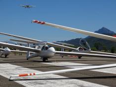 Instalaciones del aeródromo de Santa Cilia, que espera abrir el día 25 para el vuelo a vela.